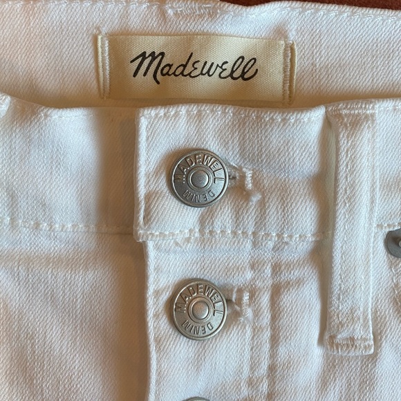 New Madewell 9" Mid Rise Skinny Jean Button Fly Raw Hem in White Size 26 - Picture 7 of 8